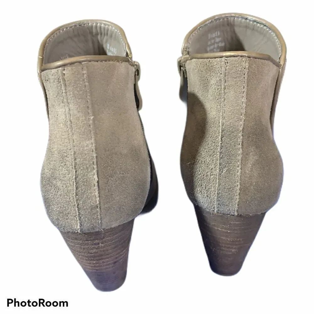Very Volatile Suede Western Wedge Bootie‎ - Picture 4 of 7